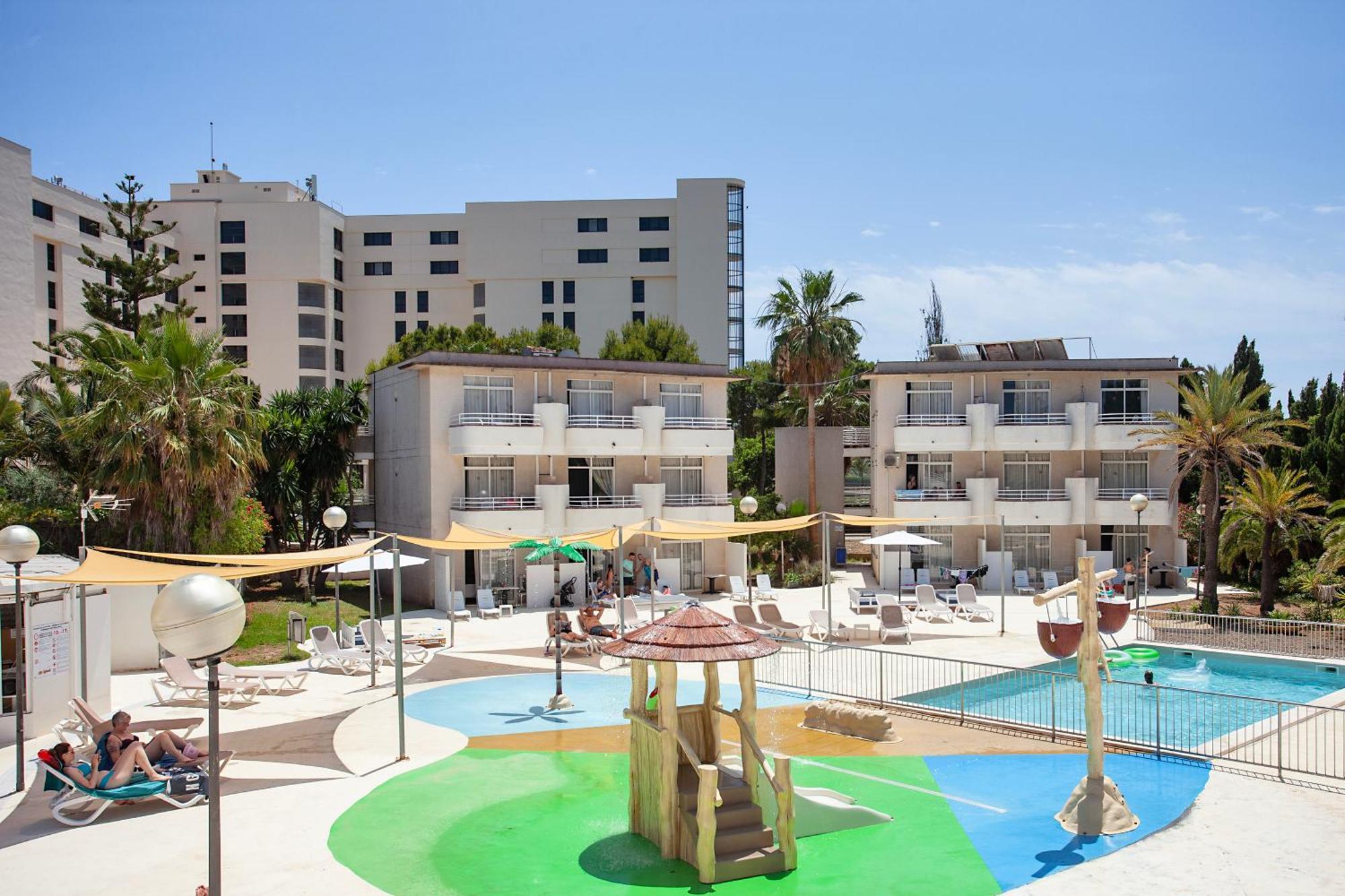 Bj Apartamentos Club Sa Coma Sa Coma  Exterior photo