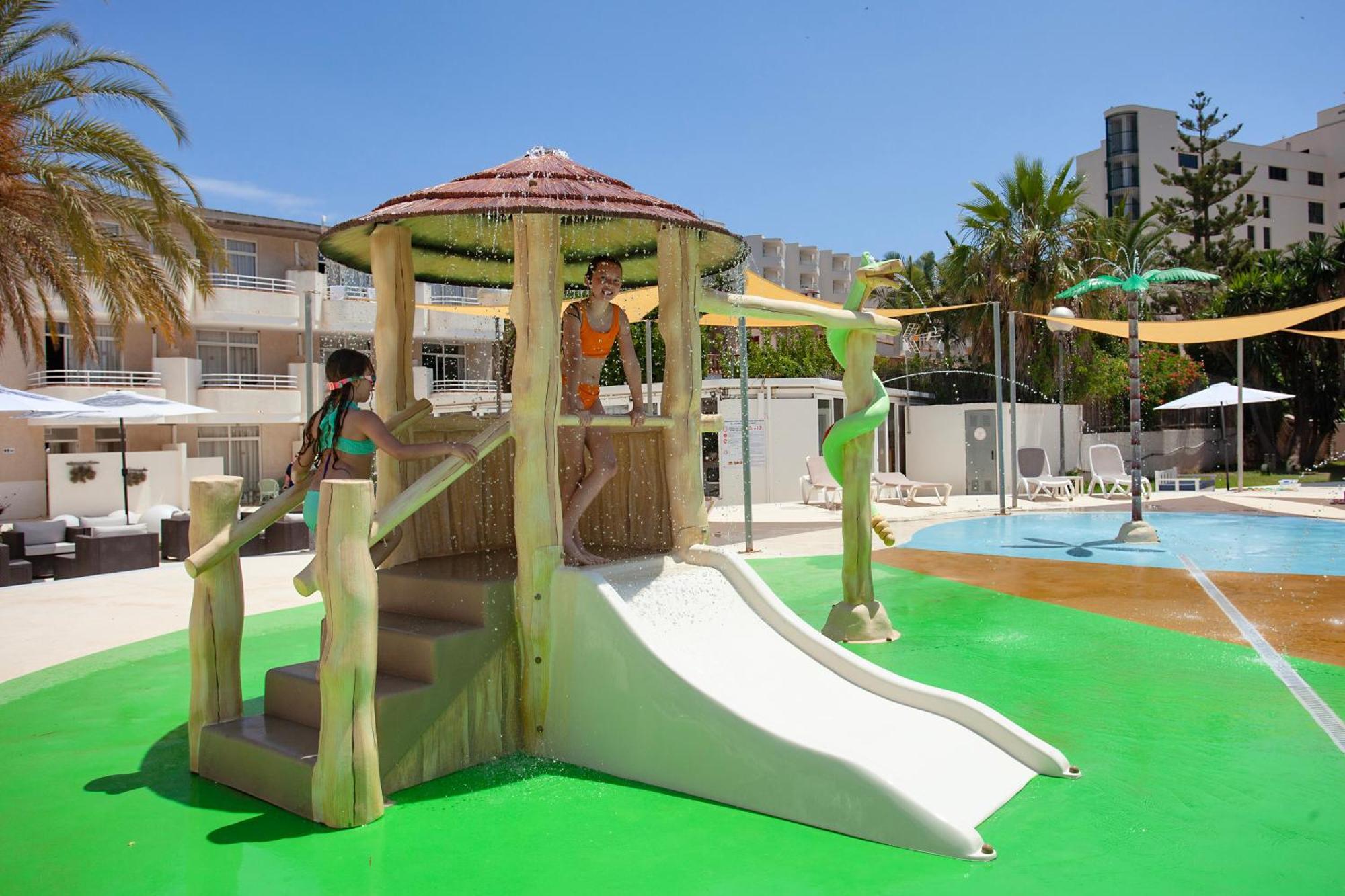 Bj Apartamentos Club Sa Coma Sa Coma  Exterior photo